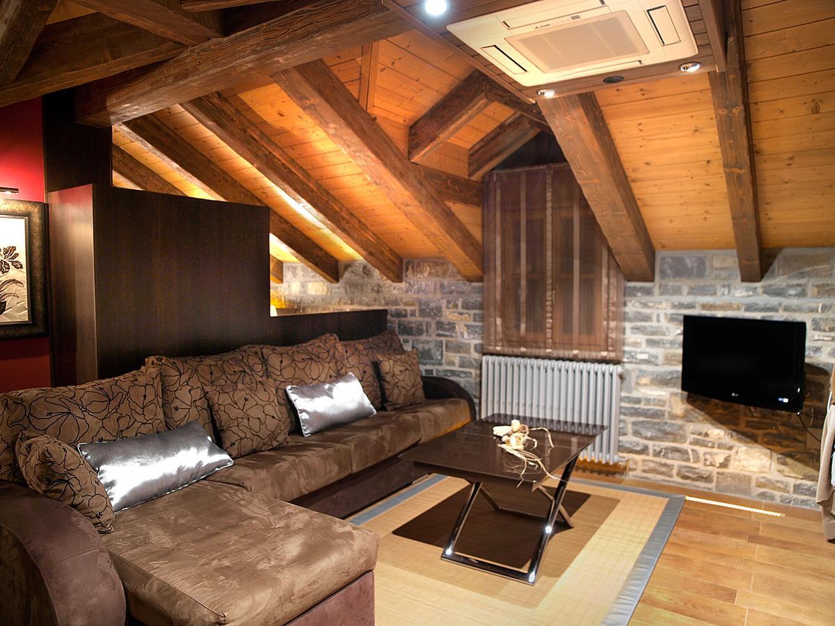 Aparta-Hotel Puertolas Escuer Екстер'єр фото
